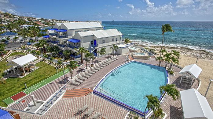 Flamingo Beach Resort pool