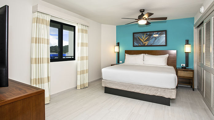 Royal Palm Beach Resort one bedroom oceanfront bedroom